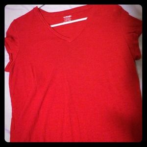 Red tee