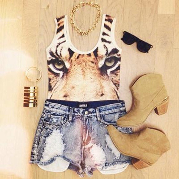 Forever 21 Tops - NWOT Tiger Bodysuit