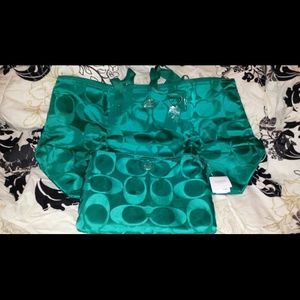 @@HOLD@@@NWT Coach 2 piece jade weekender bag