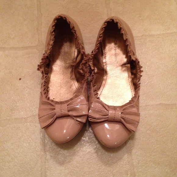 BCBGeneration flats