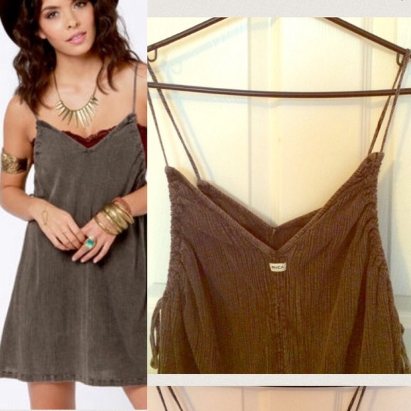 🚫SOLD🚫RVCA Beach Dress 🌊