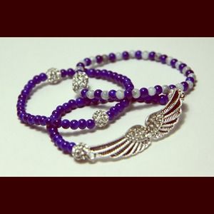 Wing beaded bracelet