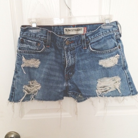 🚫SOLD🚫High-Waisted Slim Shorts by Levi's
