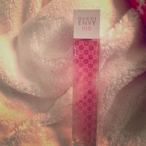 Gucci envy me perfume