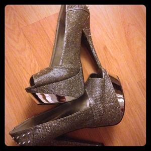 Sexy SILVER spike glam heels- worn only 2x