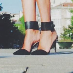 Black Zara Trafaluc heels