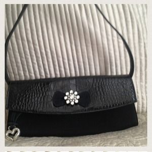 🎀Gorgeous Black Brighton Original Clutch👝