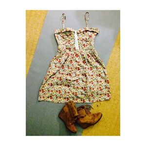 akualani floral dress size small