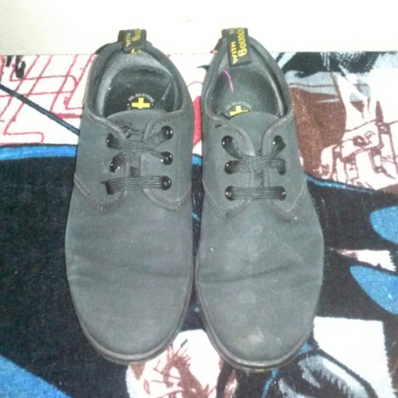 Black doc martins