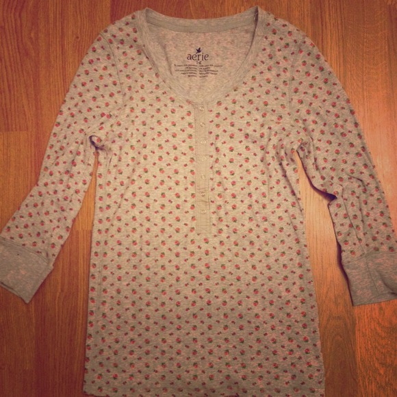 🌻aerie thermal tee🌻