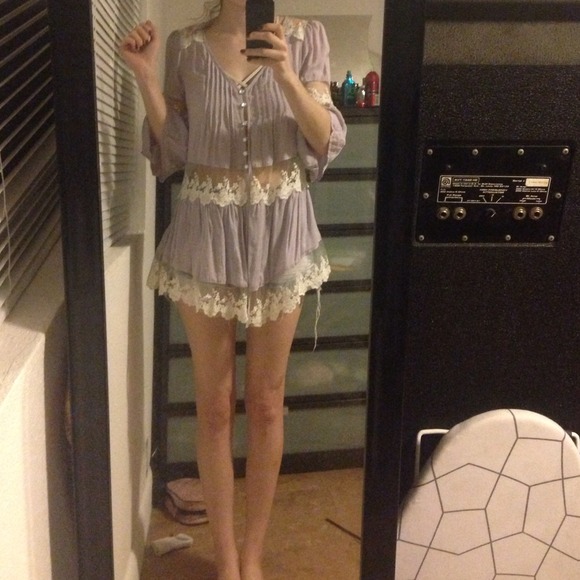 🚫sold🚫Nastygal Ashbury Lace Top - Picture 4 of 4