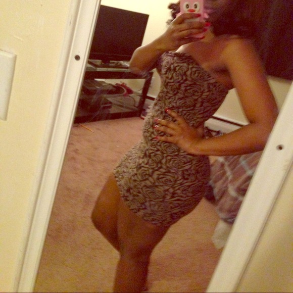 Fitted flower dress ...