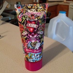 Ed Hardy Hearts & Daggers Body Wash