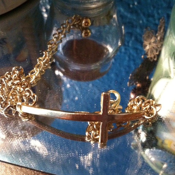 Brand new! Set of three bracelets. - Picture 2 of 4