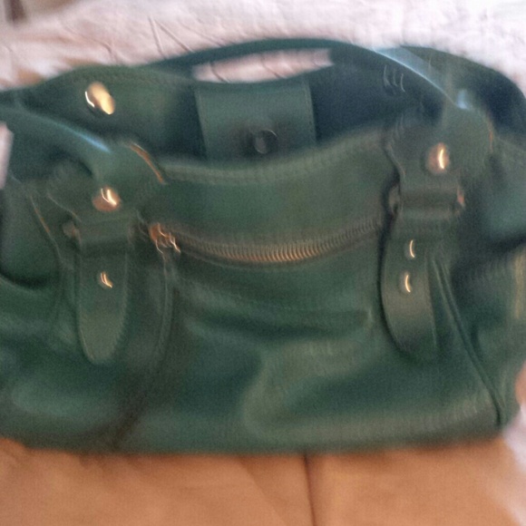 Really Nice Leather Green St Johns Bay Handbag! - Picture 2 of 4