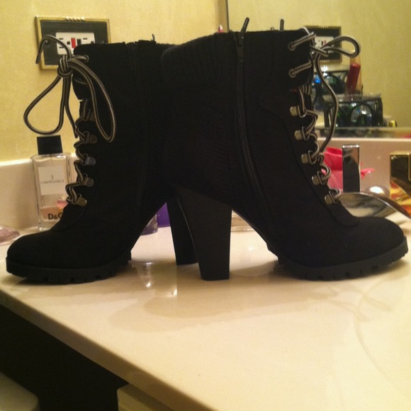 Boots - Picture 2 of 2
