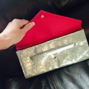 Victoria's Secret Bags - Victoria's Secret Silver Clutch Victoria's Secret Bags - Victoria's Secret Silver Clutch