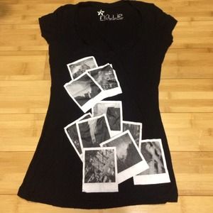 Black V neck tee