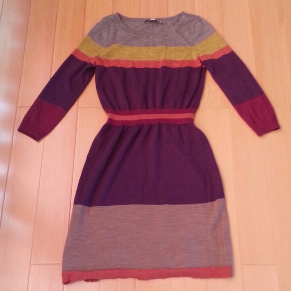 Pretty Colorblock Sweater Dress, Like New!