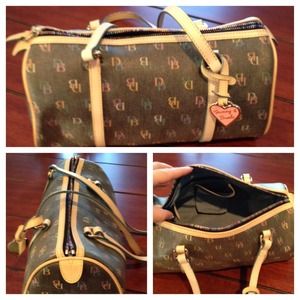 Dooney & Burke pocketbook
