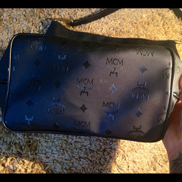 💯Authentic MCM collectible Hobo bag - Picture 4 of 4