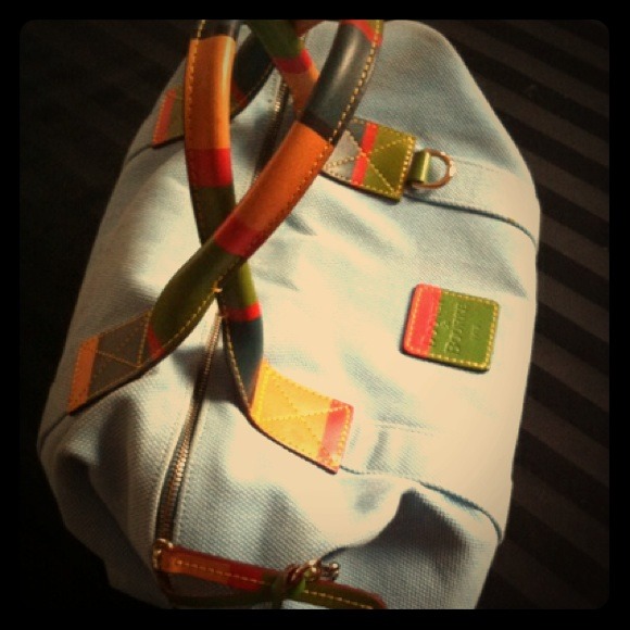 Authentic Vintage Dooney & Bourke bag.