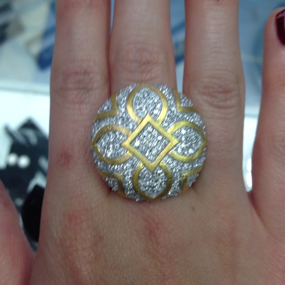 Statement ring! - Picture 2 of 4