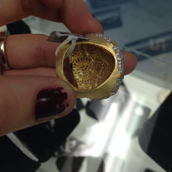 Statement ring! - Picture 4 of 4