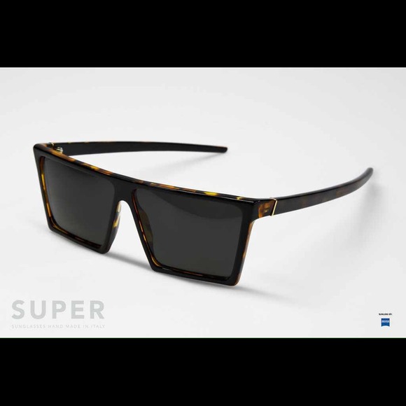 SUPER Sunglasses 
W Black&Briar