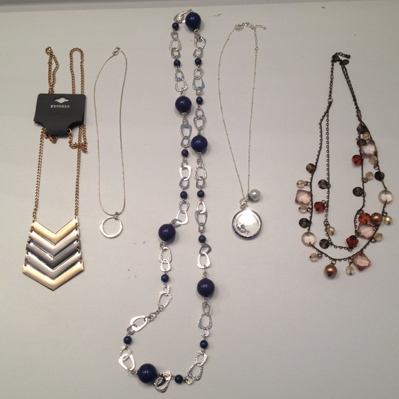 5 necklaces!