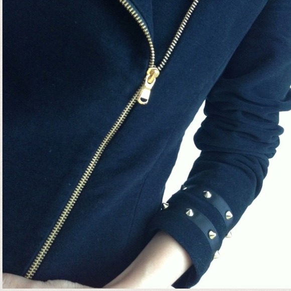 SOLD Zara black velvet jacket - Picture 3 of 4