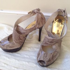 Michael Kors snakeskin pumps. Never worn!