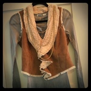 EXCELLENT CONDITION FAUX FUR/SUEDE VEST!!