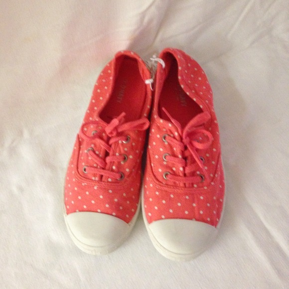 • SOLD • Polka Dot Lace up Slouchy Sneaker - Picture 3 of 4