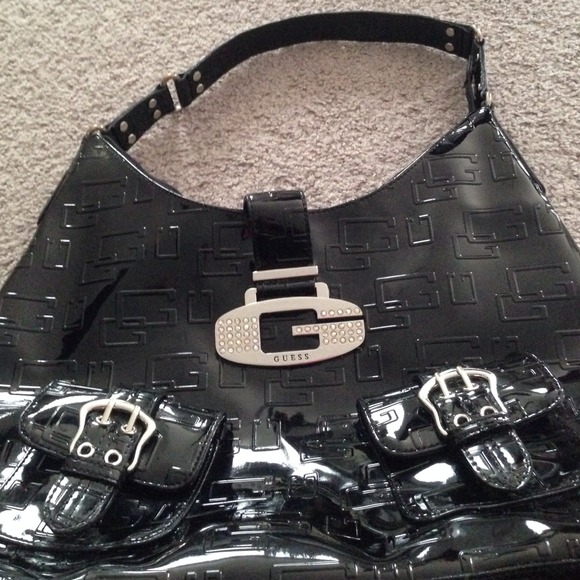 Gorgeous authentic guess bag