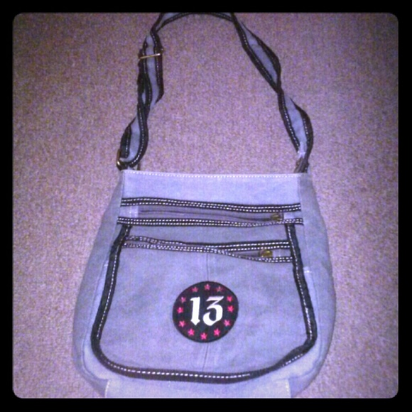 Grey an black swing bag