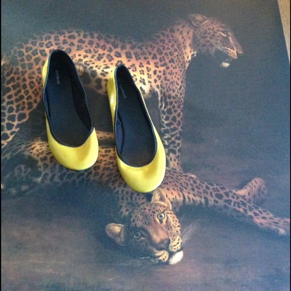 Yellow flats by Express👠NOT AVAILABLE👠