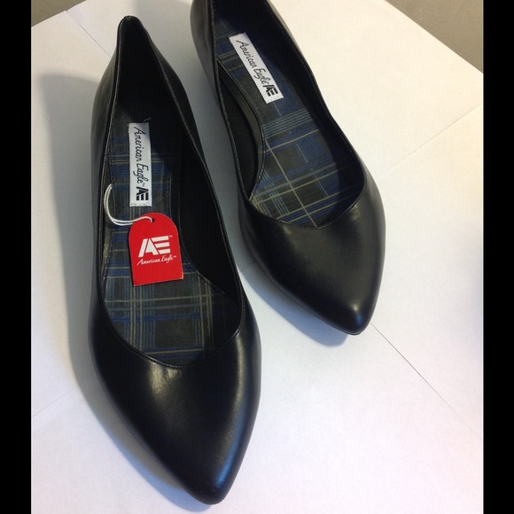 👠NWT AE heeled flats👠