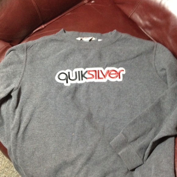 Boys size 8/10 Quicksilver shirt gray BUNDLED