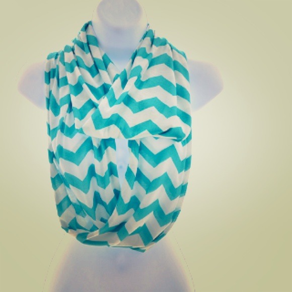 Blue and white lightweight chevron scarf