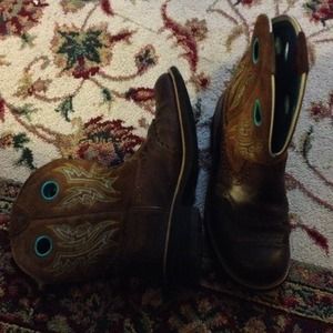 SOLD SOLD SOLD  10 cowboy western boots
