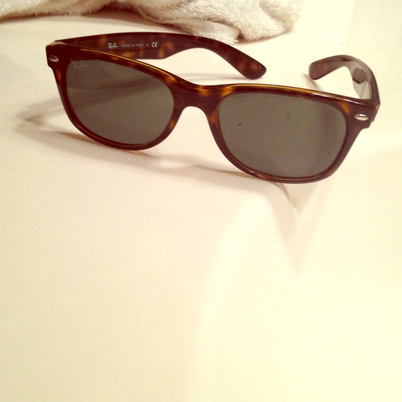 Authentic leopard Ray Bans