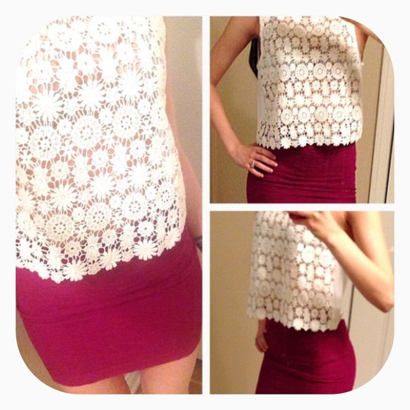 BCNU Tops - Floral Cropped top 🌸 NWOT
