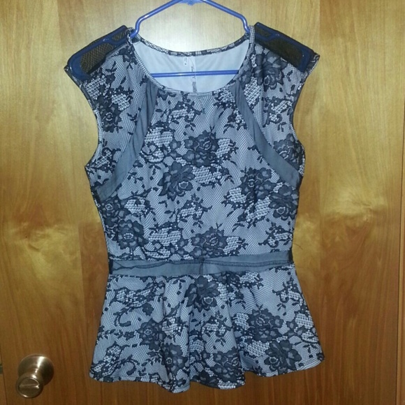 * SOLD *Peplum top never worn