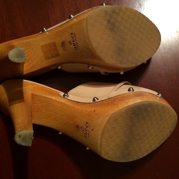 SOLD!!! Nude color Gucci clog sandal - Picture 3 of 3