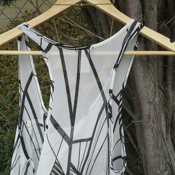 SOLD!! NWOT Lily White Sheer Tank Top - Picture 3 of 4