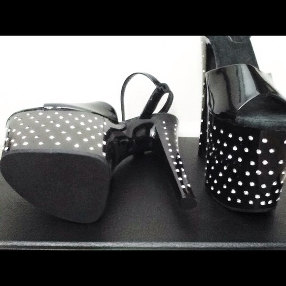 New Rhinestone pumps - Picture 2 of 4