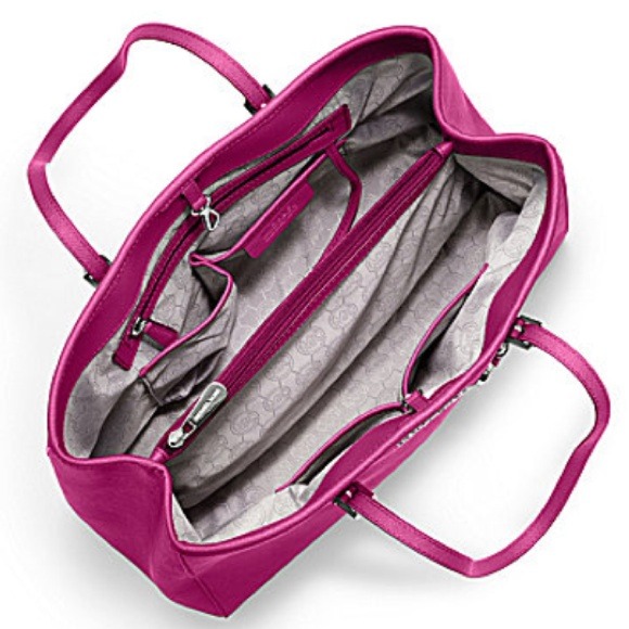 Michael Kors Jet Set Travel East West Tote - Picture 3 of 4