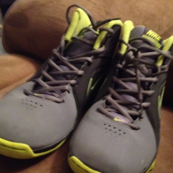 NIKE AIR VISI PRO 3 ( not part of the sale)