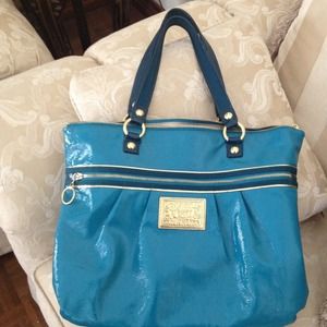 Hold Tealish/blue shiny coach poppy bag !!!!!